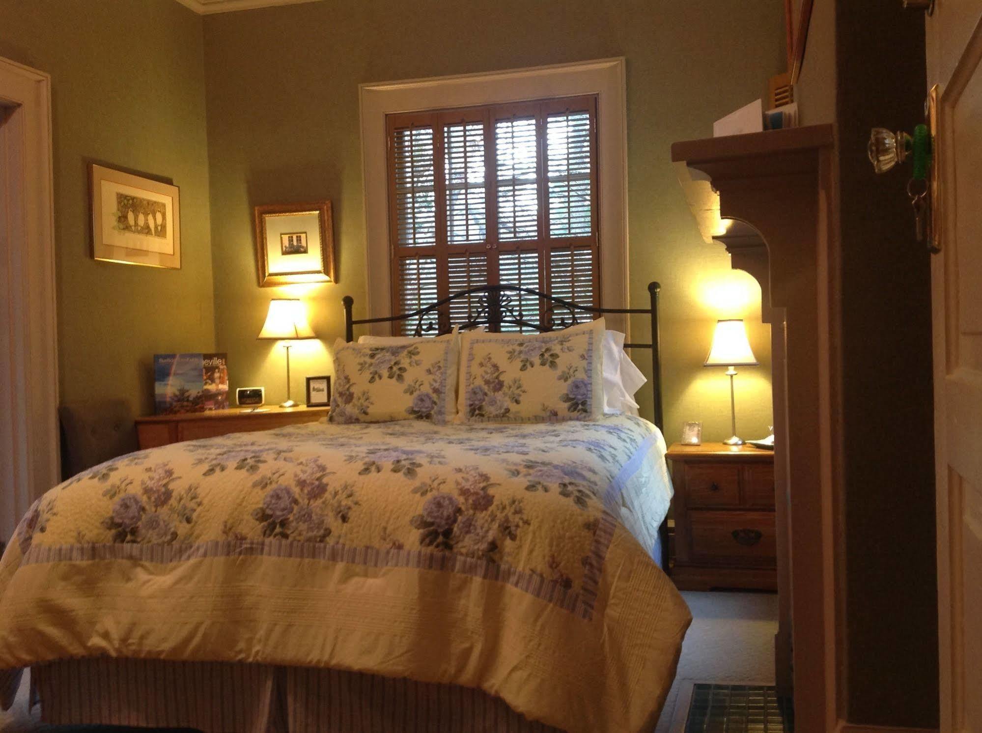North Lodge On Oakland Bed And Breakfast Asheville Luaran gambar