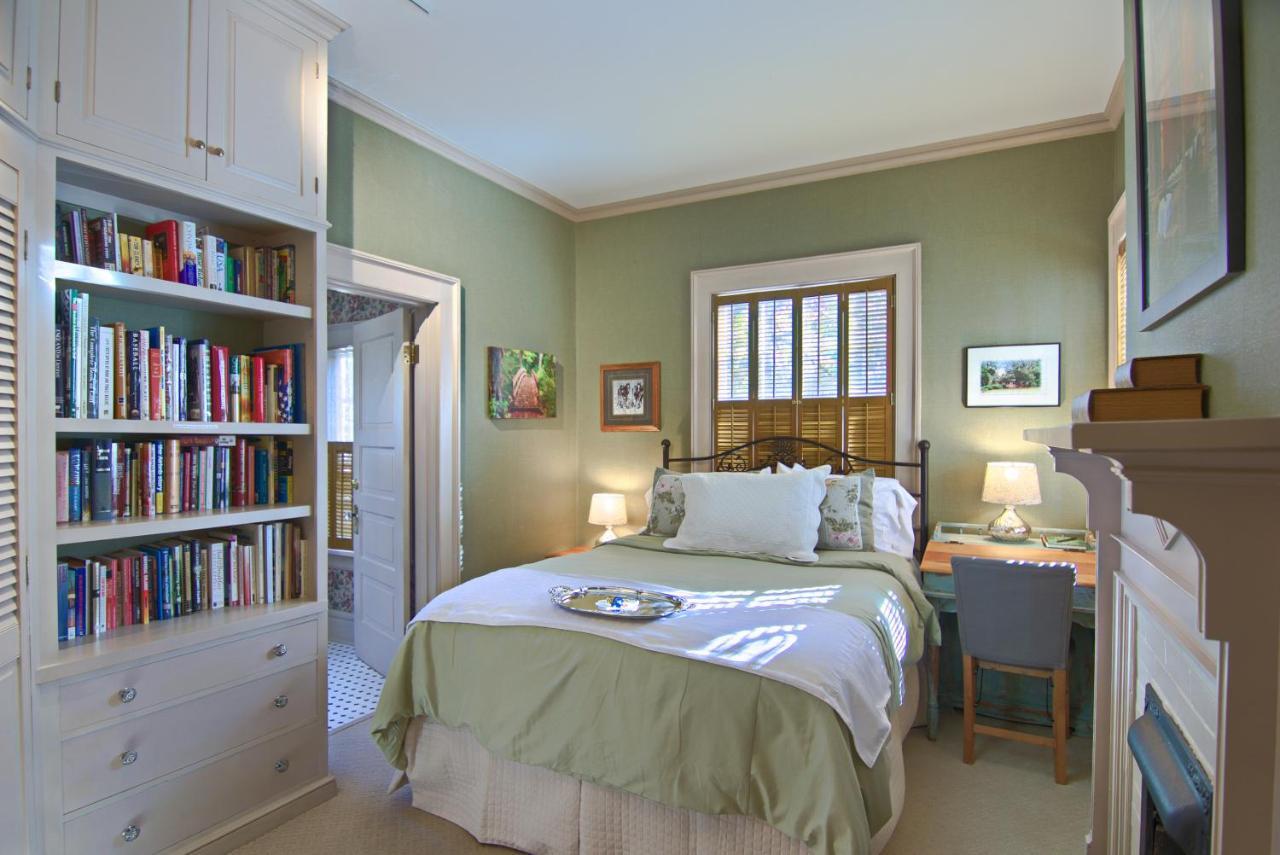 North Lodge On Oakland Bed And Breakfast Asheville Luaran gambar