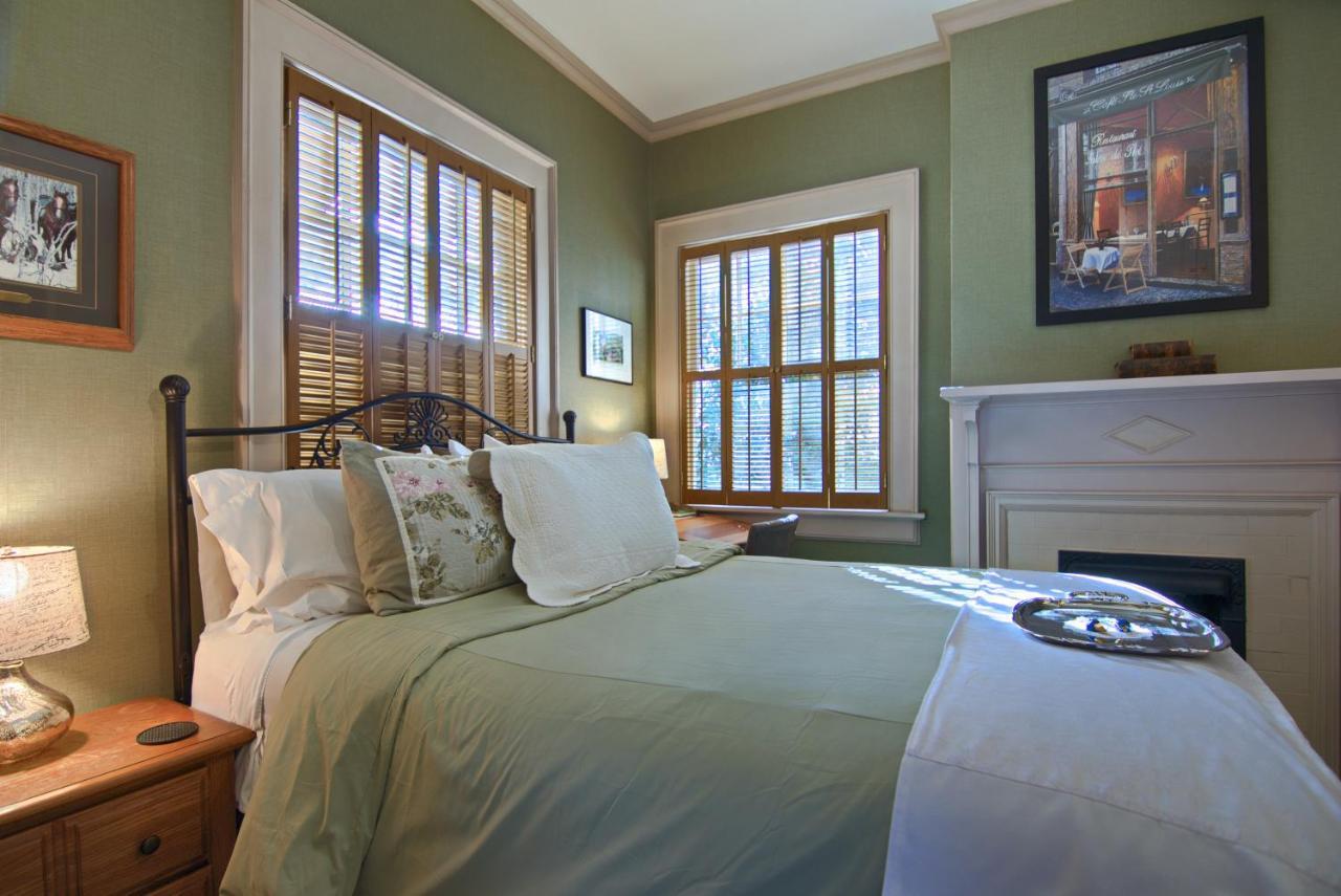 North Lodge On Oakland Bed And Breakfast Asheville Luaran gambar