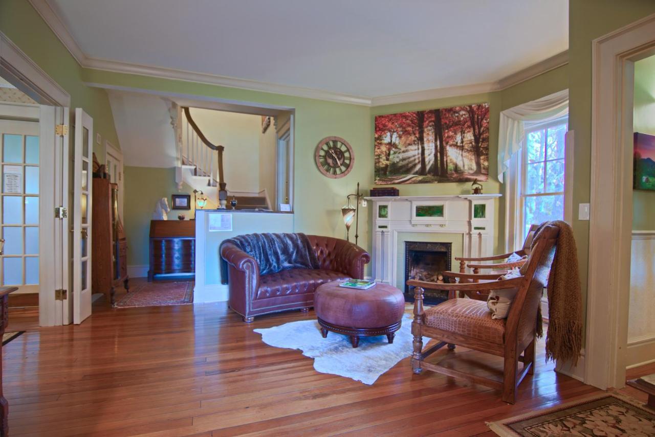 North Lodge On Oakland Bed And Breakfast Asheville Luaran gambar