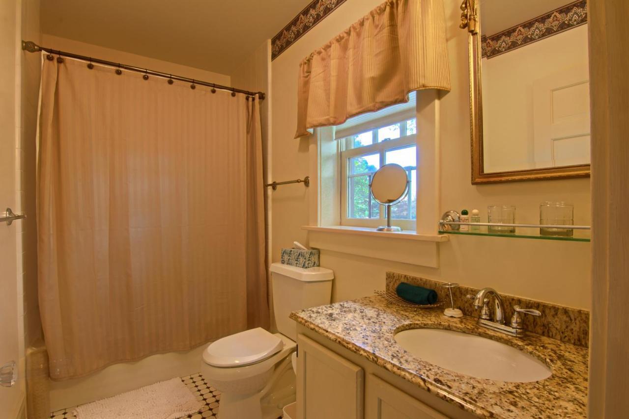 North Lodge On Oakland Bed And Breakfast Asheville Luaran gambar